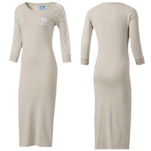 Adidas 3 Stripe Maxi 👗